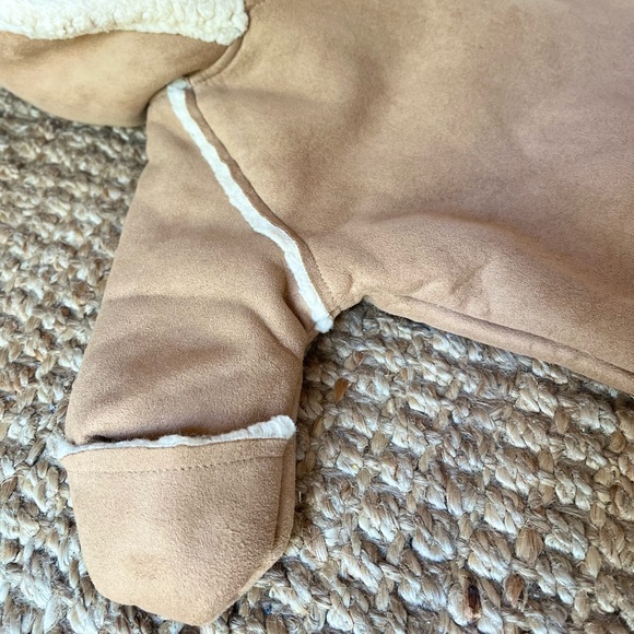 🦙Baby Gap Suede + Sherpa-lined Bunting Sac - Picture 7 of 13